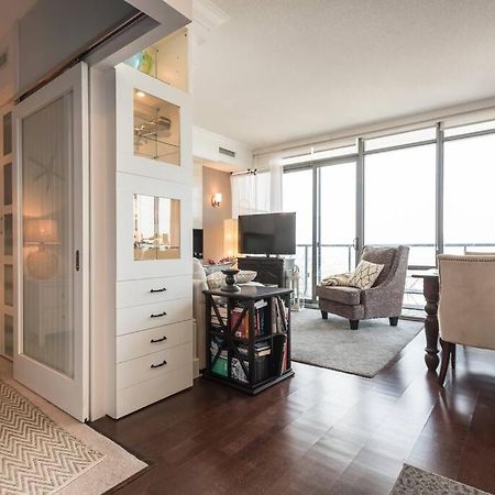 Stunning Condo With Fantastic View Of The City! Toronto Esterno foto