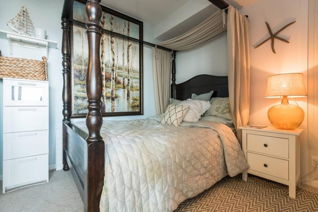Stunning Condo With Fantastic View Of The City! Toronto Esterno foto