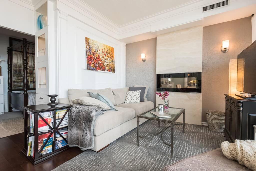 Stunning Condo With Fantastic View Of The City! Toronto Esterno foto